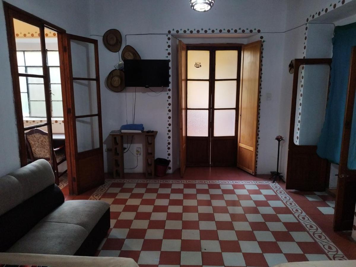 Апартаменти Cuarto Panchito ***Centro Historico*** Керетаро Екстер'єр фото